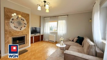 Dom na  wynajem Reda - Połowa domu na wynajem - jasne i przestronne mieszkanie 85,7 m2 w Redzie